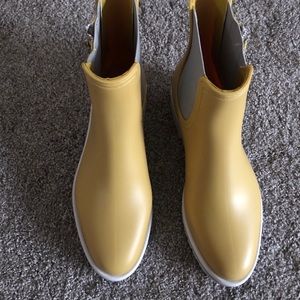 Yellow rain boots